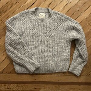Abercrombie & Fitch Women's Fluffy Crew Sweater - Light Gray